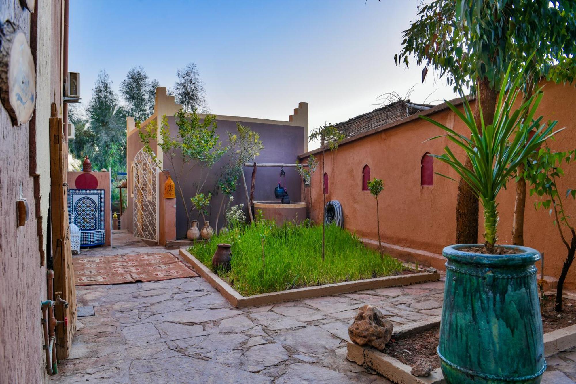 Riad Dar Bab Todra タンギール エクステリア 写真